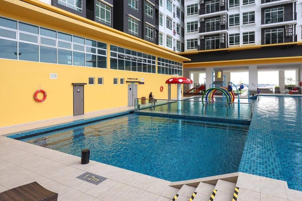 Novo 8 Residence Bachang By Heystay Management Kampong Tambak Buitenkant foto