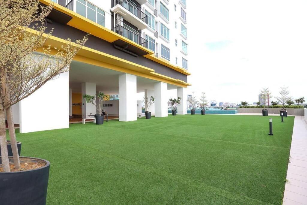 Novo 8 Residence Bachang By Heystay Management Kampong Tambak Buitenkant foto