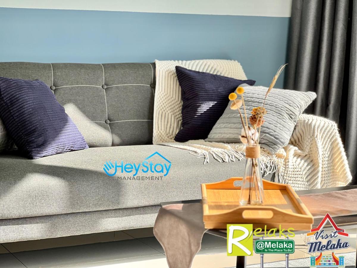 Novo 8 Residence Bachang By Heystay Management Kampong Tambak Buitenkant foto