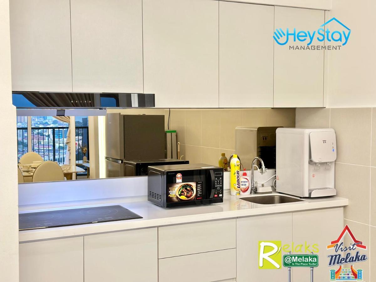 Novo 8 Residence Bachang By Heystay Management Kampong Tambak Buitenkant foto