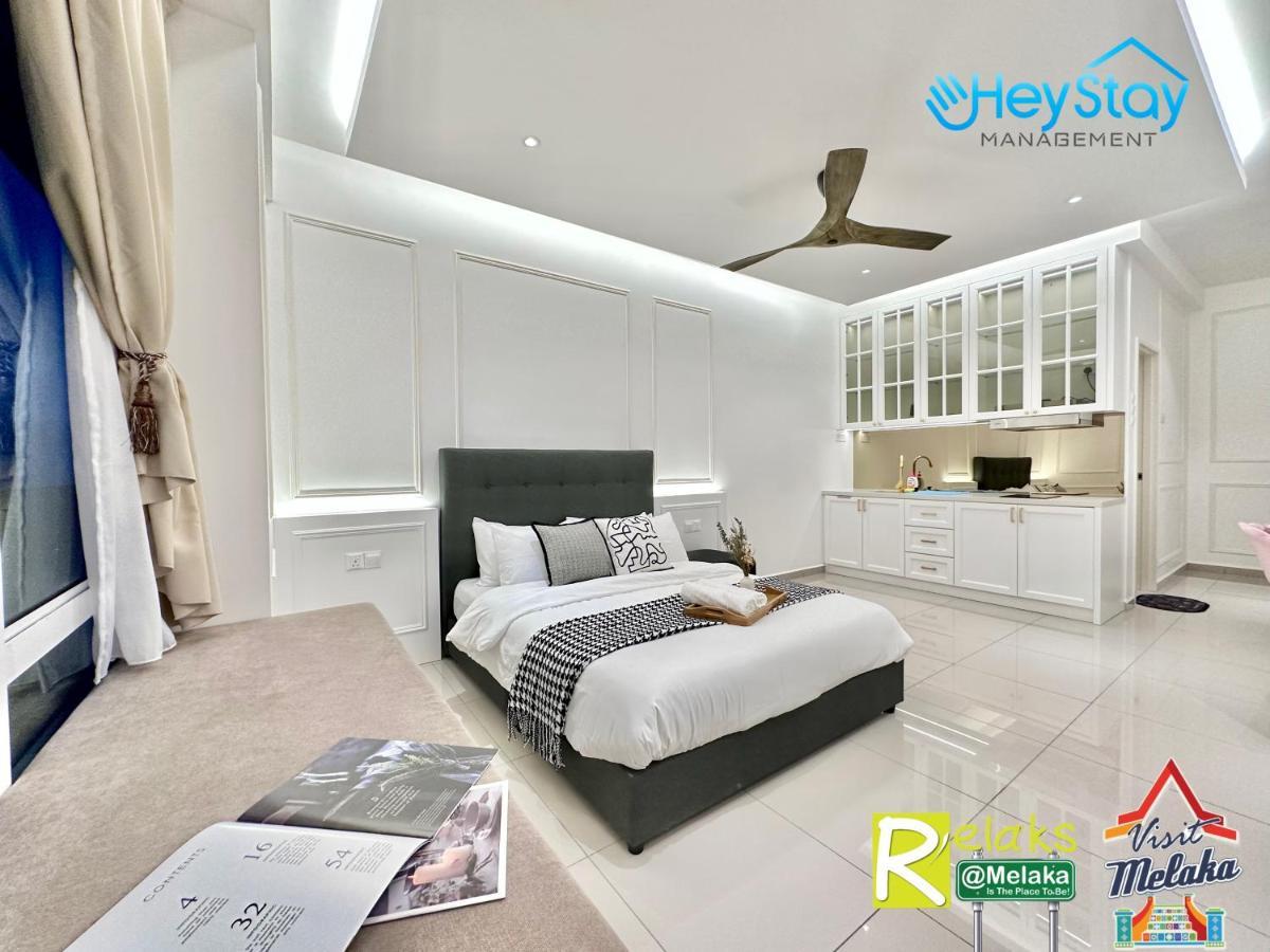 Novo 8 Residence Bachang By Heystay Management Kampong Tambak Buitenkant foto